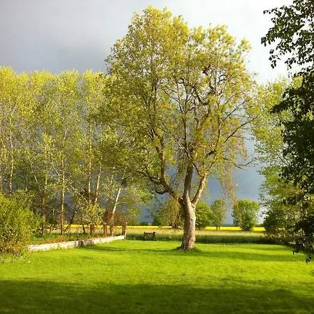 Alojamento de Acomodação e Pequeno-almoço Le Petit Manoir De La Vernelle 3*