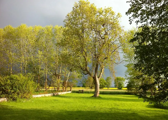 Bed & Breakfast Le Petit Manoir De La Vernelle 3*